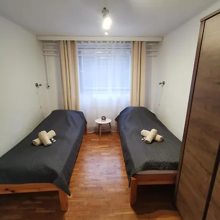Tuenderi Csalados Apartmanok Mişcolţ Cameră foto
