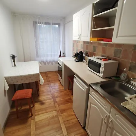 Tuenderi Csalados Apartmanok Mişcolţ Cameră foto