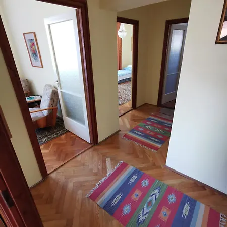 Tuenderi Csalados Apartmanok Mişcolţ Cameră foto
