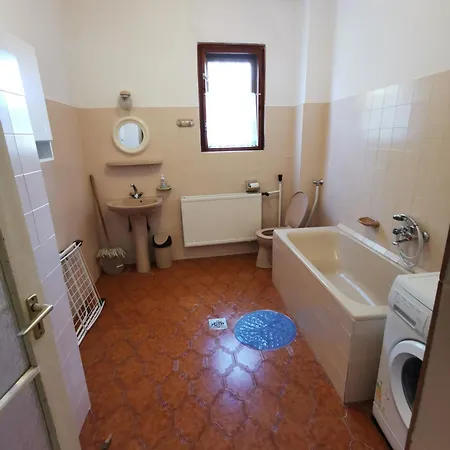 Tuenderi Csalados Apartmanok Mişcolţ Cameră foto