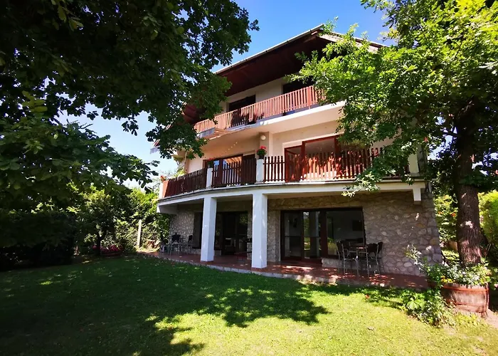 Tuenderi Csalados Apartmanok
