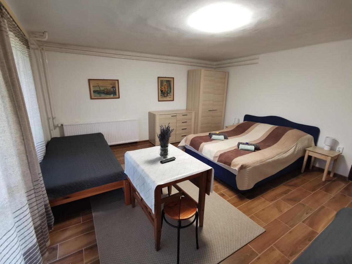 Apartment Tuenderi Csalados Miskolc